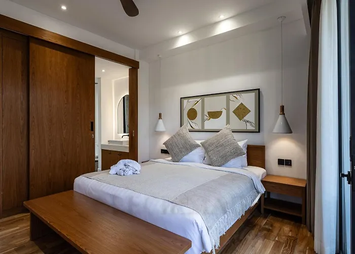 New Luxe 350m To I 7bdr And 4bdr I Kids Free I Panoramic Windows I Ac I 9 Meters Pool Villa Canggu