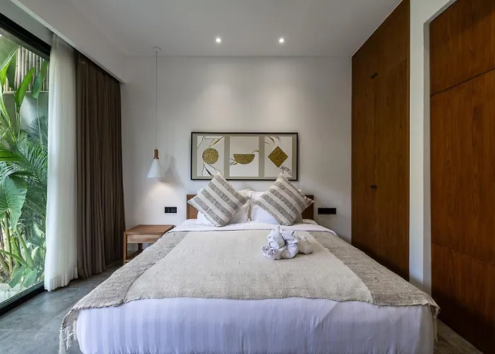 New Luxe 350m To I 7bdr And 4bdr I Kids Free I Panoramic Windows I Ac I 9 Meters Pool * Canggu