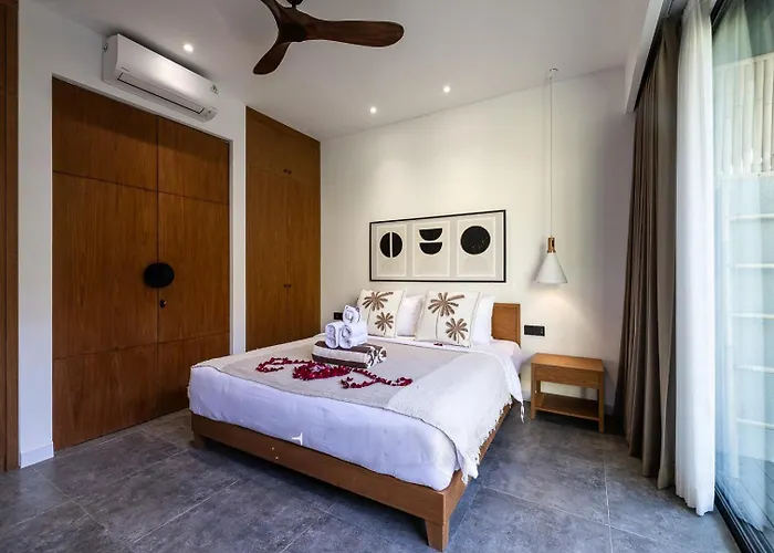 New Luxe 350m To I 7bdr And 4bdr I Kids Free I Panoramic Windows I Ac I 9 Meters Pool Canggu