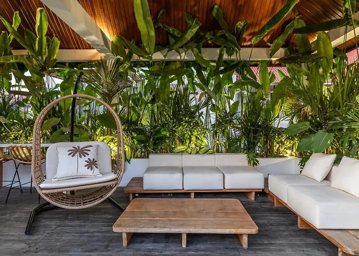 New Luxe 350m To I 7bdr And 4bdr I Kids Free I Panoramic Windows I Ac I 9 Meters Pool * Canggu