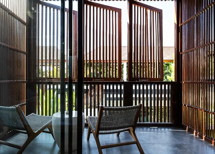 New Luxe 350m To I 7bdr And 4bdr I Kids Free I Panoramic Windows I Ac I 9 Meters Pool Villa Canggu