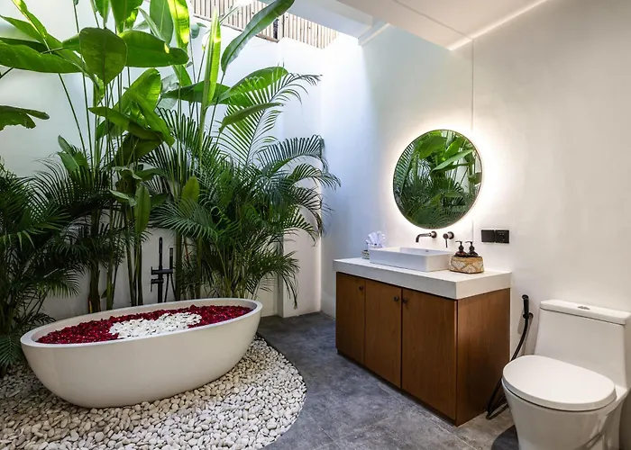 New Luxe 350m To I 7bdr And 4bdr I Kids Free I Panoramic Windows I Ac I 9 Meters Pool *