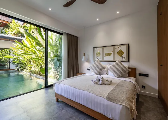New Luxe 350m To I 7bdr And 4bdr I Kids Free I Panoramic Windows I Ac I 9 Meters Pool Canggu