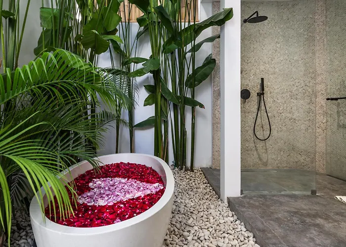 Villa New Luxe 350m To I 7bdr And 4bdr I Kids Free I Panoramic Windows I Ac I 9 Meters Pool