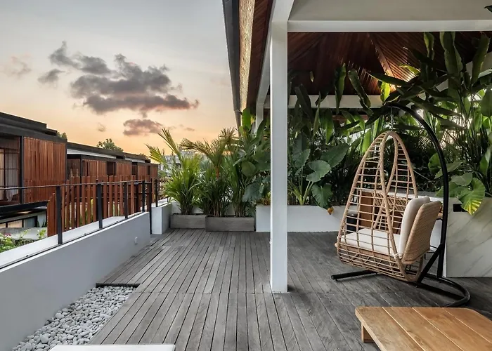 Villa New Luxe 350m To I 7bdr And 4bdr I Kids Free I Panoramic Windows I Ac I 9 Meters Pool Canggu