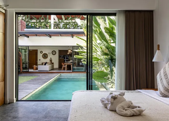 New Luxe 350m To I 7bdr And 4bdr I Kids Free I Panoramic Windows I Ac I 9 Meters Pool Villa Canggu